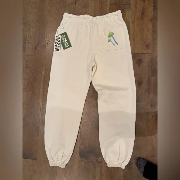 NWT Parks Project x Merrell Shrooms Jogger Sweatpants - Small - Picture 3 of 6